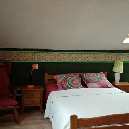Holiday home Maison Cosy Avec Jardin, Cheminee, Wi-fi Et Animaux Admis A - Fr-1-510-101 *