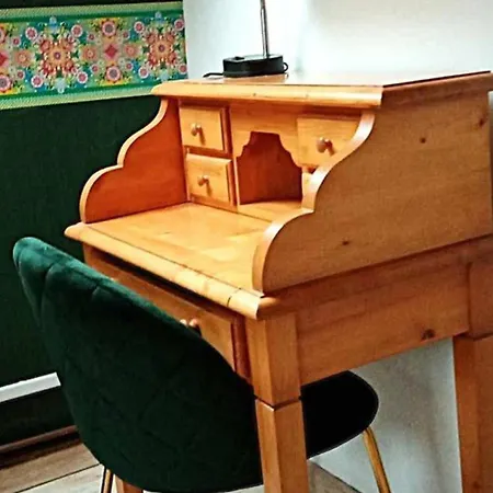 Maison A Avec Jardin Pour 4 Personnes - Fr-1-510-101 *